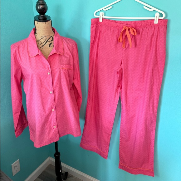 Vineyard Vines Other - EUC Women’s Vineyard Vines Whale Pattern 2 Piece Long Sleeve Pajama Set Size M